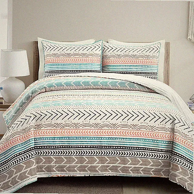 Geometric Reversible Quilt Set - 100% Cotton All-Season Full/Queen 3-Piece