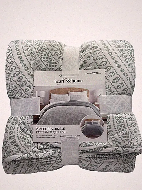Ienjoy Gray Heart & Home Reversible Patterned Full/Queen Size Quilt 3-Piece Set